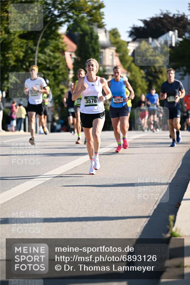 01.09.2024 - BARMER Alsterlauf Dr. Thomas Lammeyer http://msf.ph/oto/6893126 01.09.2024 09:26:42 Laufen 3576, 3291, 5173 meine-sportfotos.de