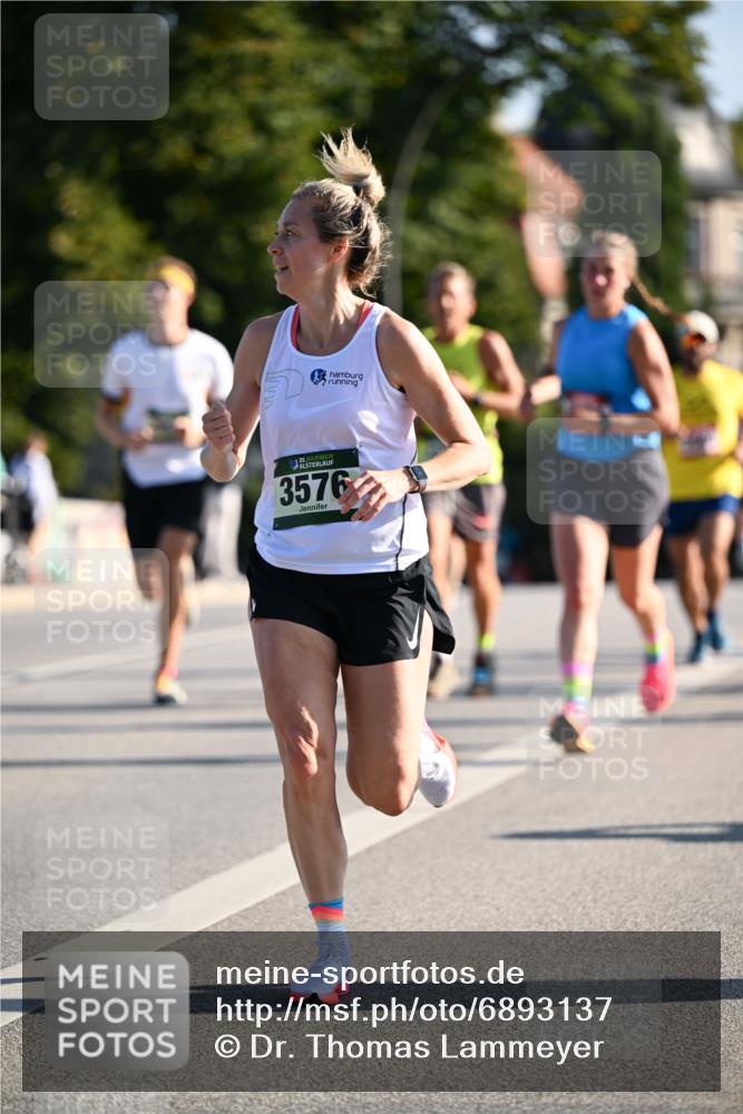 01.09.2024 - BARMER Alsterlauf Dr. Thomas Lammeyer http://msf.ph/oto/6893137 01.09.2024 09:26:43 Laufen 35, 3576 meine-sportfotos.de