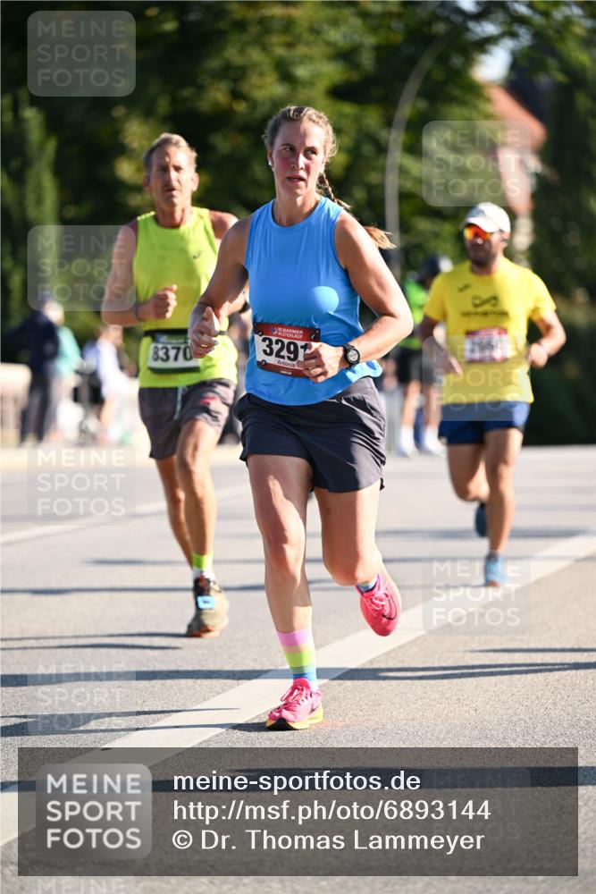 01.09.2024 - BARMER Alsterlauf Dr. Thomas Lammeyer http://msf.ph/oto/6893144 01.09.2024 09:26:45 Laufen 8370, 3292 meine-sportfotos.de