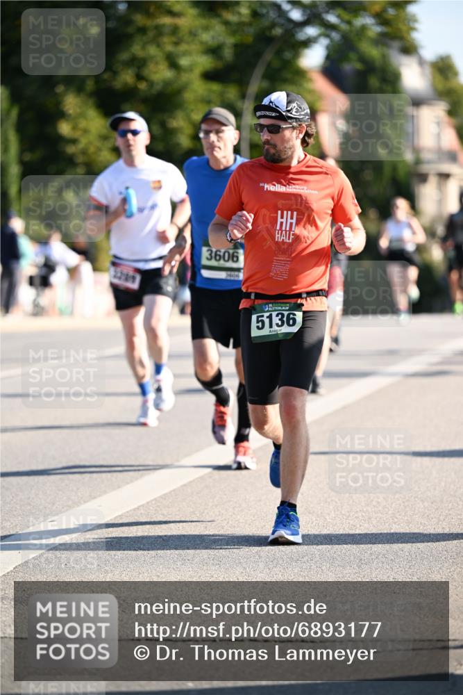 01.09.2024 - BARMER Alsterlauf Dr. Thomas Lammeyer http://msf.ph/oto/6893177 01.09.2024 09:26:49 Laufen 3606, 35, 5136 meine-sportfotos.de