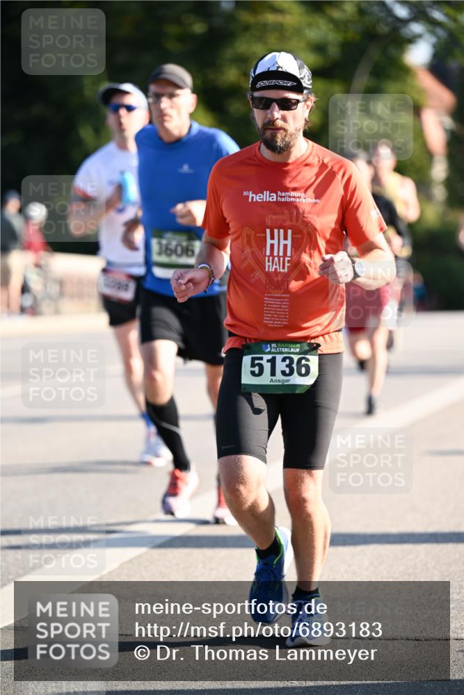01.09.2024 - BARMER Alsterlauf Dr. Thomas Lammeyer http://msf.ph/oto/6893183 01.09.2024 09:26:50 Laufen 3606, 35, 5136 meine-sportfotos.de