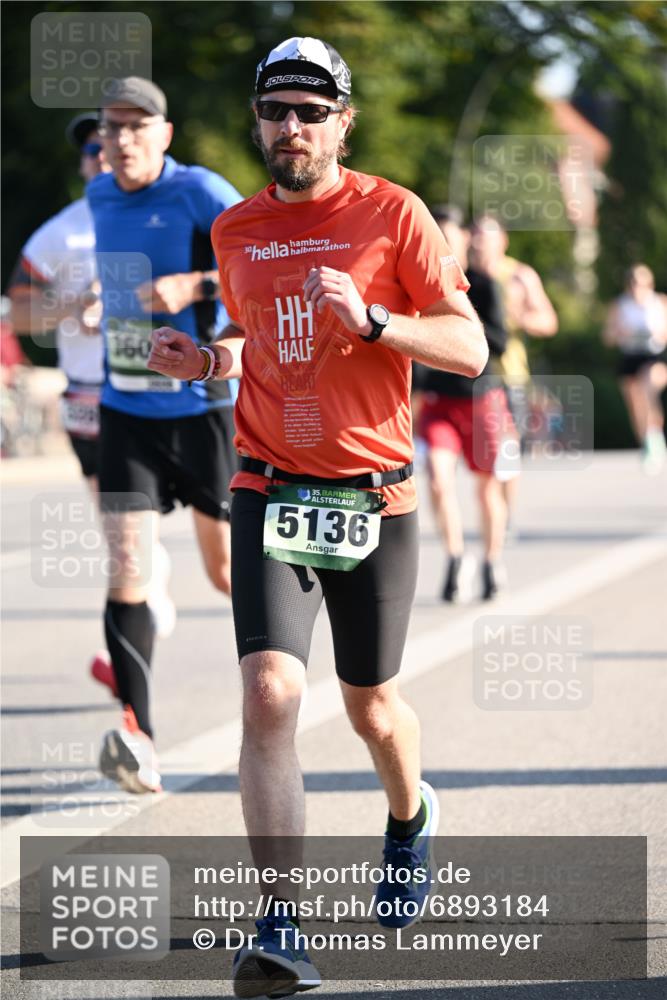 01.09.2024 - BARMER Alsterlauf Dr. Thomas Lammeyer http://msf.ph/oto/6893184 01.09.2024 09:26:50 Laufen 160, 35, 5136 meine-sportfotos.de