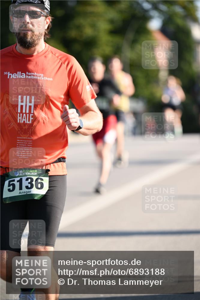01.09.2024 - BARMER Alsterlauf Dr. Thomas Lammeyer http://msf.ph/oto/6893188 01.09.2024 09:26:51 Laufen 30, 35, 5136 meine-sportfotos.de