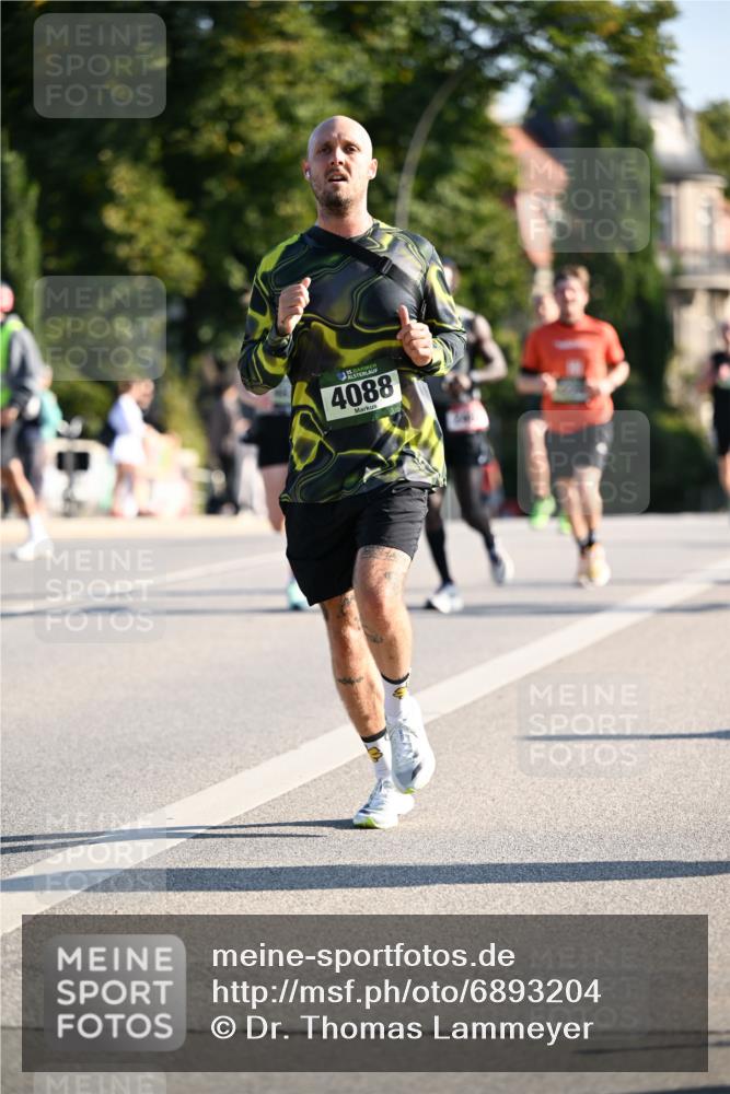01.09.2024 - BARMER Alsterlauf Dr. Thomas Lammeyer http://msf.ph/oto/6893204 01.09.2024 09:26:53 Laufen 35, 4088 meine-sportfotos.de