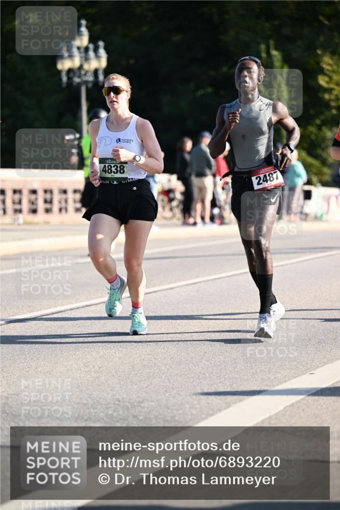 01.09.2024 - BARMER Alsterlauf Dr. Thomas Lammeyer http://msf.ph/oto/6893220 01.09.2024 09:26:56 Laufen 4838, 2487 meine-sportfotos.de