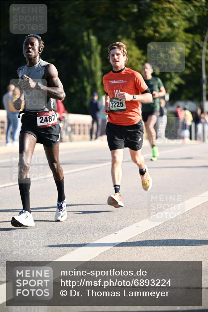 01.09.2024 - BARMER Alsterlauf Dr. Thomas Lammeyer http://msf.ph/oto/6893224 01.09.2024 09:26:56 Laufen 35, 2487, 3225 meine-sportfotos.de
