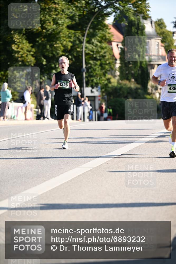 01.09.2024 - BARMER Alsterlauf Dr. Thomas Lammeyer http://msf.ph/oto/6893232 01.09.2024 09:26:57 Laufen 4326, 486 meine-sportfotos.de
