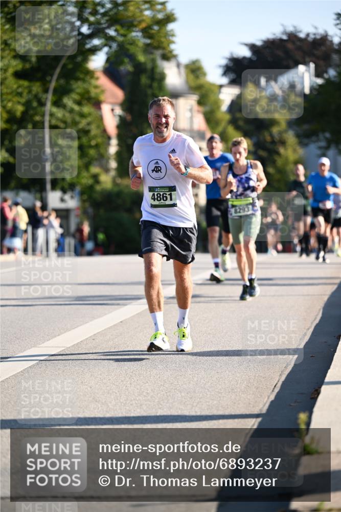 01.09.2024 - BARMER Alsterlauf Dr. Thomas Lammeyer http://msf.ph/oto/6893237 01.09.2024 09:26:58 Laufen 4861, 8293 meine-sportfotos.de