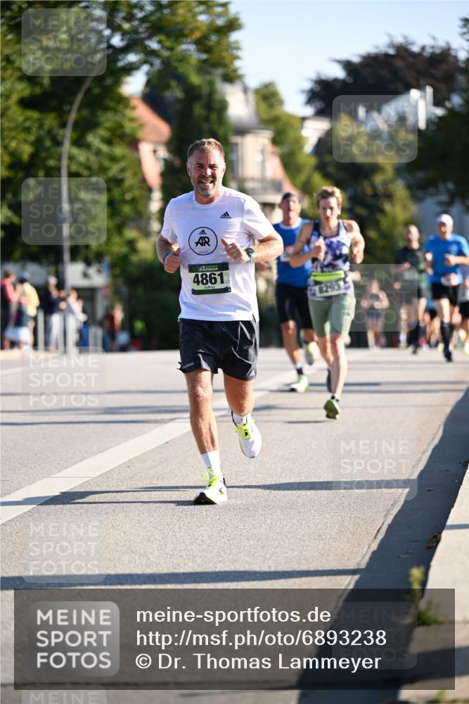 01.09.2024 - BARMER Alsterlauf Dr. Thomas Lammeyer http://msf.ph/oto/6893238 01.09.2024 09:26:58 Laufen 4861, 8293 meine-sportfotos.de