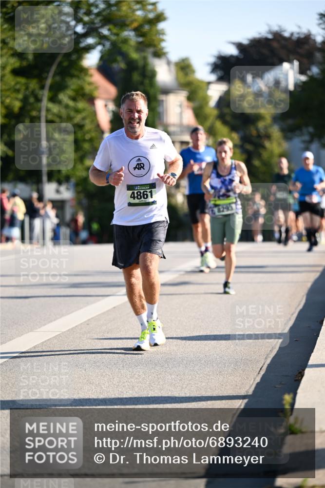 01.09.2024 - BARMER Alsterlauf Dr. Thomas Lammeyer http://msf.ph/oto/6893240 01.09.2024 09:26:59 Laufen 4861, 8295, 8 meine-sportfotos.de