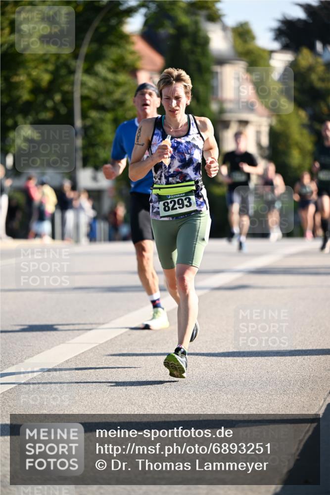 01.09.2024 - BARMER Alsterlauf Dr. Thomas Lammeyer http://msf.ph/oto/6893251 01.09.2024 09:27:01 Laufen 8293 meine-sportfotos.de