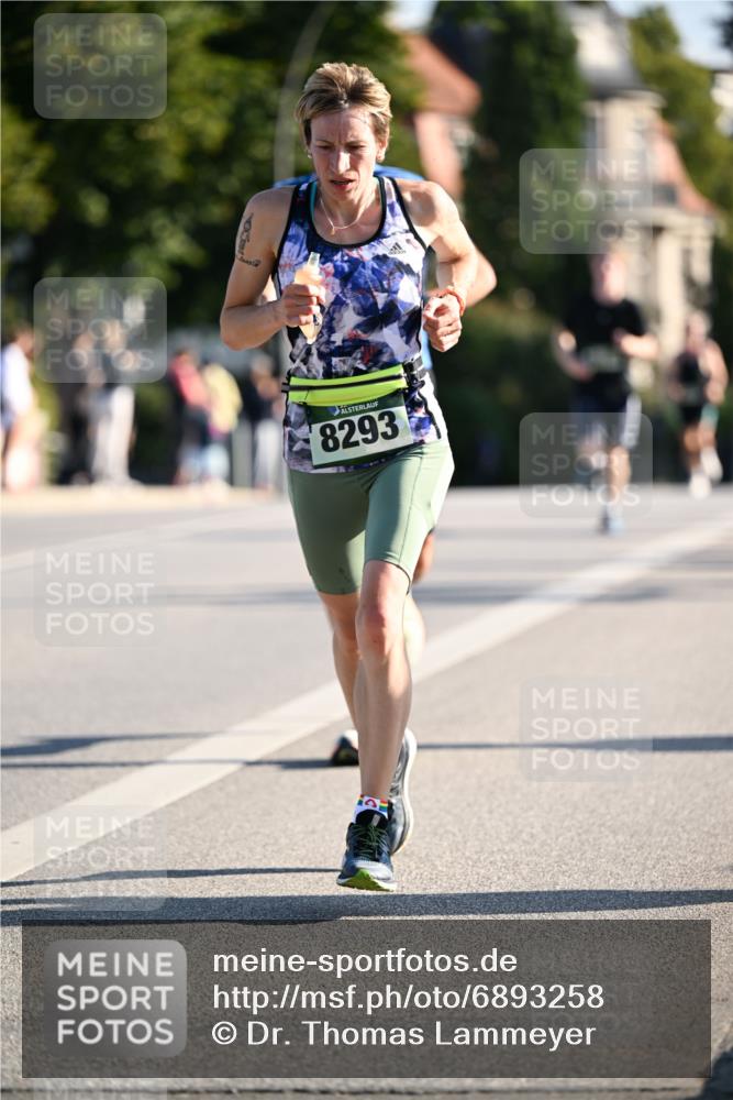 01.09.2024 - BARMER Alsterlauf Dr. Thomas Lammeyer http://msf.ph/oto/6893258 01.09.2024 09:27:01 Laufen 8293 meine-sportfotos.de