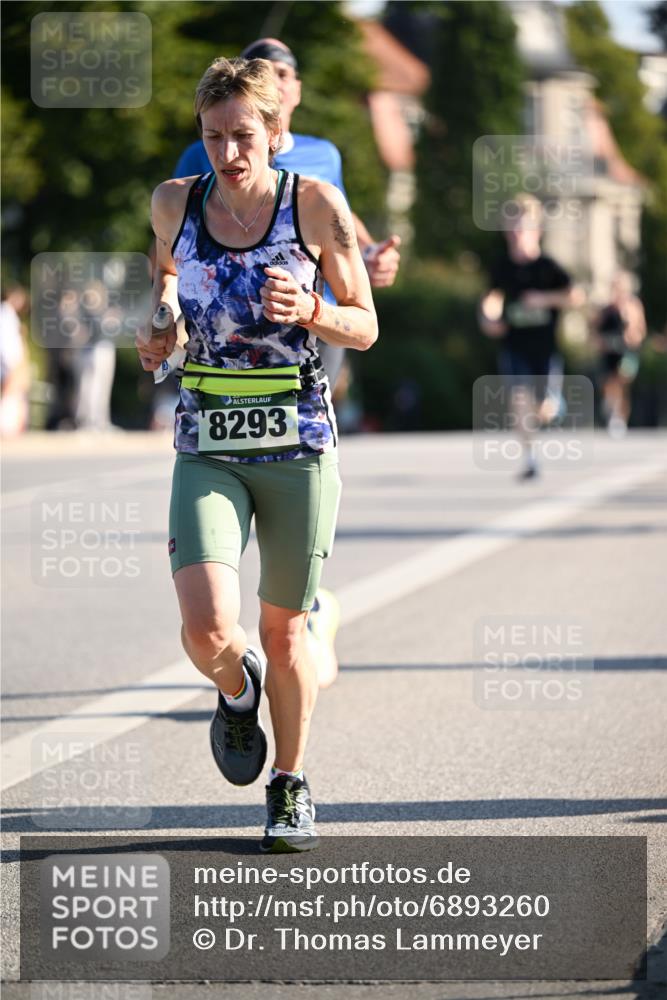 01.09.2024 - BARMER Alsterlauf Dr. Thomas Lammeyer http://msf.ph/oto/6893260 01.09.2024 09:27:02 Laufen 8293 meine-sportfotos.de