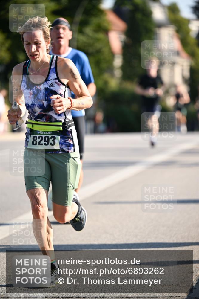 01.09.2024 - BARMER Alsterlauf Dr. Thomas Lammeyer http://msf.ph/oto/6893262 01.09.2024 09:27:02 Laufen 8293 meine-sportfotos.de