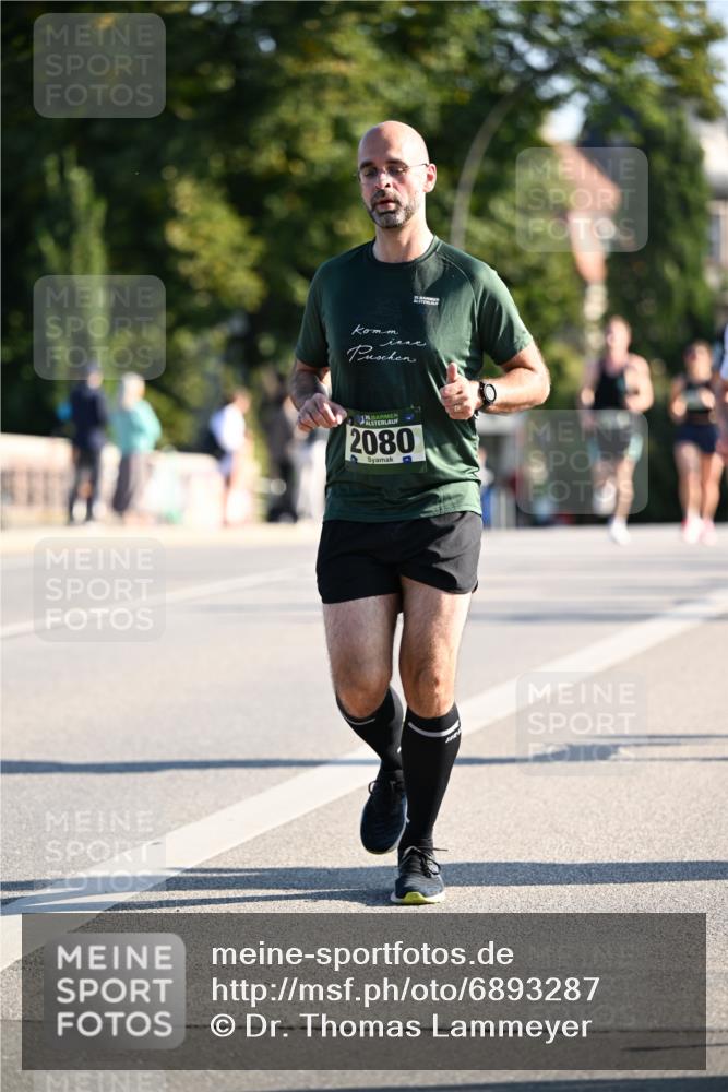 01.09.2024 - BARMER Alsterlauf Dr. Thomas Lammeyer http://msf.ph/oto/6893287 01.09.2024 09:27:07 Laufen 35, 5, 2080 meine-sportfotos.de