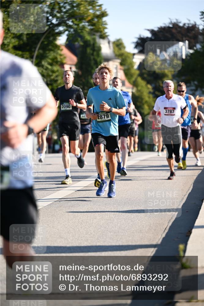 01.09.2024 - BARMER Alsterlauf Dr. Thomas Lammeyer http://msf.ph/oto/6893292 01.09.2024 09:27:09 Laufen 2090, 2879, 3787 meine-sportfotos.de