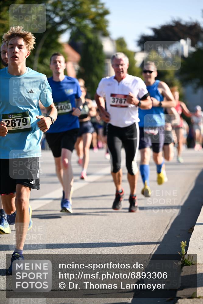 01.09.2024 - BARMER Alsterlauf Dr. Thomas Lammeyer http://msf.ph/oto/6893306 01.09.2024 09:27:11 Laufen 35, 2879, 1400, 3787 meine-sportfotos.de