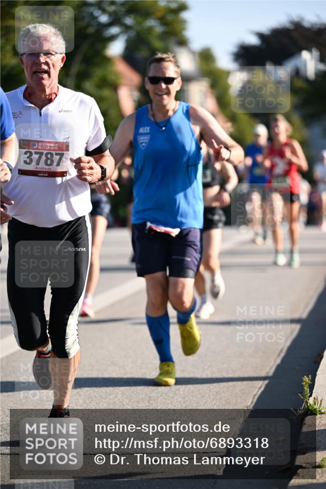 01.09.2024 - BARMER Alsterlauf Dr. Thomas Lammeyer http://msf.ph/oto/6893318 01.09.2024 09:27:12 Laufen 35, 3787 meine-sportfotos.de