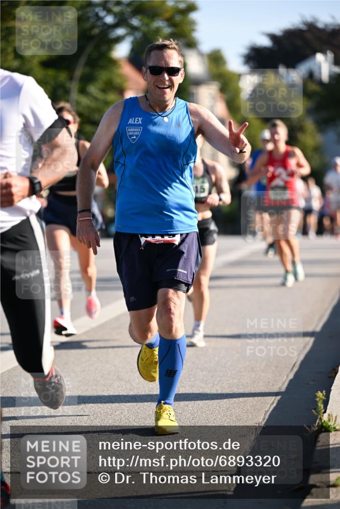 01.09.2024 - BARMER Alsterlauf Dr. Thomas Lammeyer http://msf.ph/oto/6893320 01.09.2024 09:27:13 Laufen 15 meine-sportfotos.de