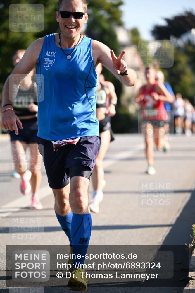 01.09.2024 - BARMER Alsterlauf Dr. Thomas Lammeyer http://msf.ph/oto/6893324 01.09.2024 09:27:13 Laufen  meine-sportfotos.de