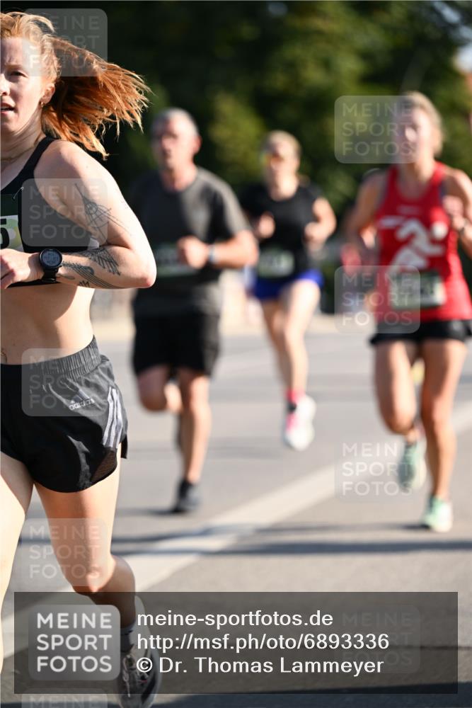 01.09.2024 - BARMER Alsterlauf Dr. Thomas Lammeyer http://msf.ph/oto/6893336 01.09.2024 09:27:15 Laufen  meine-sportfotos.de