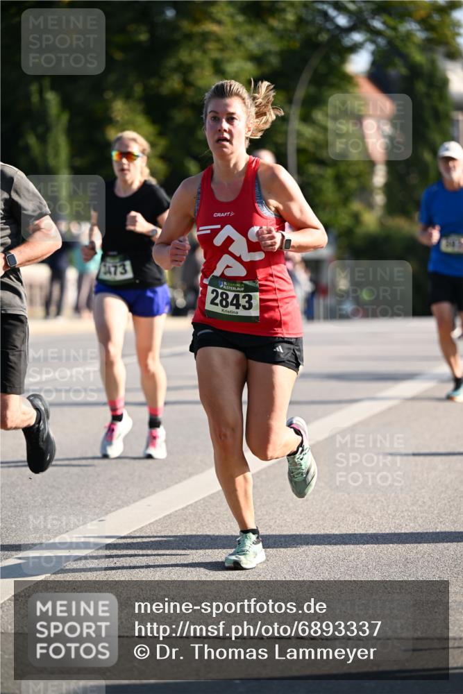 01.09.2024 - BARMER Alsterlauf Dr. Thomas Lammeyer http://msf.ph/oto/6893337 01.09.2024 09:27:15 Laufen 473, 2843 meine-sportfotos.de
