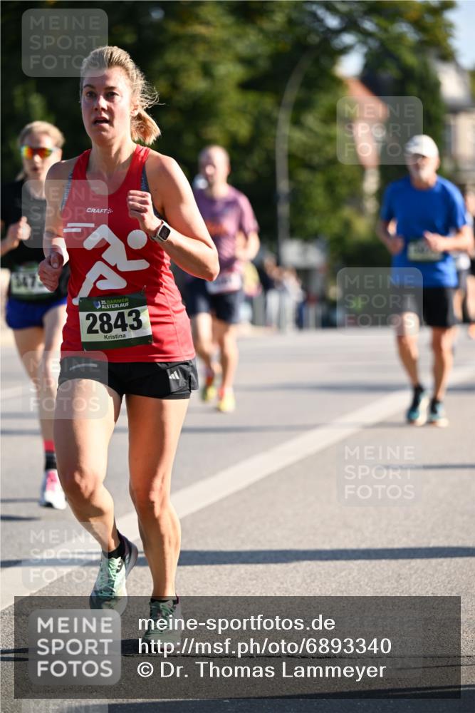 01.09.2024 - BARMER Alsterlauf Dr. Thomas Lammeyer http://msf.ph/oto/6893340 01.09.2024 09:27:16 Laufen 5473, 35, 2843 meine-sportfotos.de