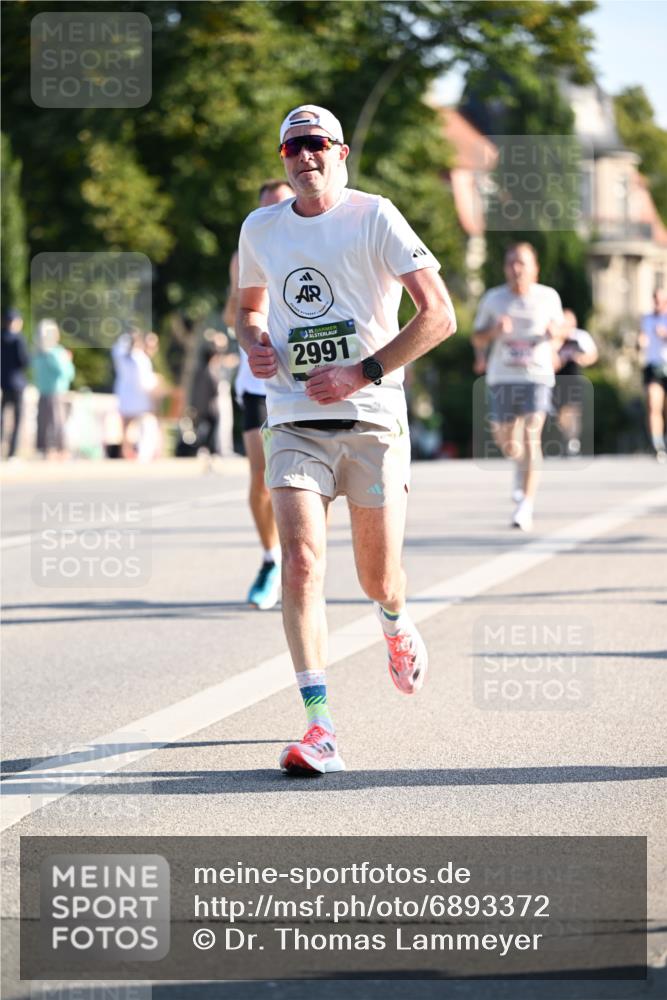 01.09.2024 - BARMER Alsterlauf Dr. Thomas Lammeyer http://msf.ph/oto/6893372 01.09.2024 09:27:22 Laufen 2991 meine-sportfotos.de