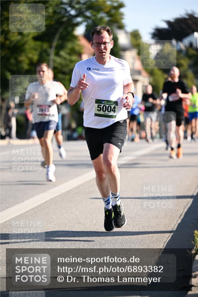 01.09.2024 - BARMER Alsterlauf Dr. Thomas Lammeyer http://msf.ph/oto/6893382 01.09.2024 09:27:24 Laufen 35, 5004 meine-sportfotos.de
