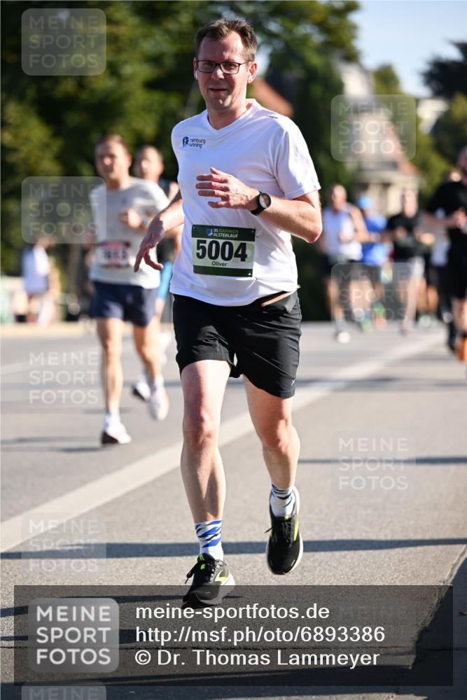 01.09.2024 - BARMER Alsterlauf Dr. Thomas Lammeyer http://msf.ph/oto/6893386 01.09.2024 09:27:24 Laufen 35, 5004 meine-sportfotos.de