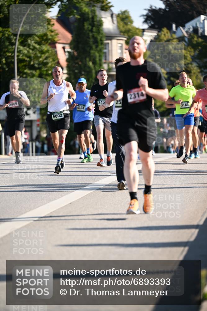 01.09.2024 - BARMER Alsterlauf Dr. Thomas Lammeyer http://msf.ph/oto/6893393 01.09.2024 09:27:26 Laufen 2469, 00, 3459, 25, 324, 5002, 2314, 3165 meine-sportfotos.de