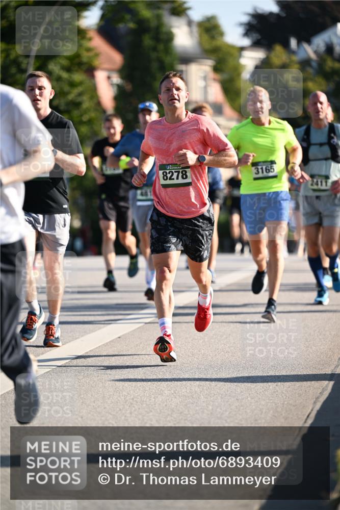 01.09.2024 - BARMER Alsterlauf Dr. Thomas Lammeyer http://msf.ph/oto/6893409 01.09.2024 09:27:28 Laufen 8278, 3165 meine-sportfotos.de