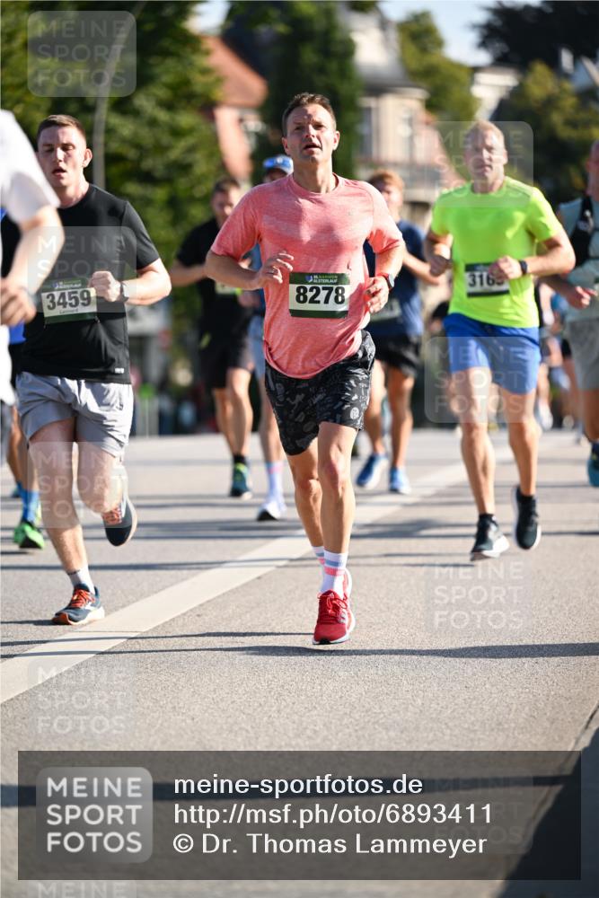01.09.2024 - BARMER Alsterlauf Dr. Thomas Lammeyer http://msf.ph/oto/6893411 01.09.2024 09:27:29 Laufen 3459, 8278, 3169 meine-sportfotos.de