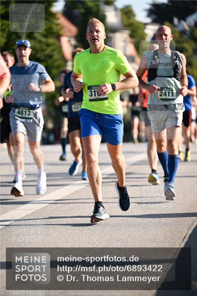 01.09.2024 - BARMER Alsterlauf Dr. Thomas Lammeyer http://msf.ph/oto/6893422 01.09.2024 09:27:30 Laufen 4812, 4912, 437, 31, 2411 meine-sportfotos.de