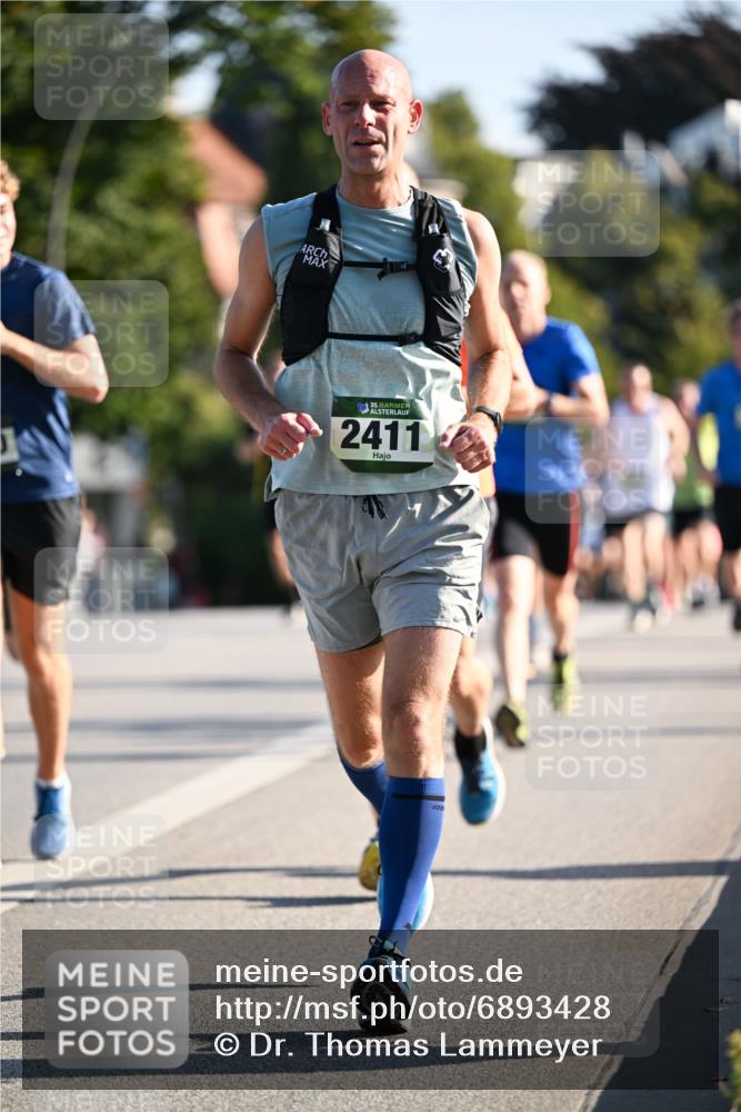 01.09.2024 - BARMER Alsterlauf Dr. Thomas Lammeyer http://msf.ph/oto/6893428 01.09.2024 09:27:32 Laufen 35, 2411 meine-sportfotos.de