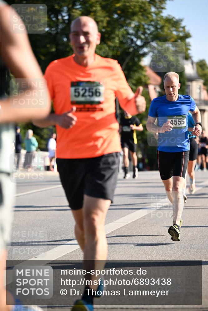 01.09.2024 - BARMER Alsterlauf Dr. Thomas Lammeyer http://msf.ph/oto/6893438 01.09.2024 09:27:33 Laufen 5256, 4555 meine-sportfotos.de