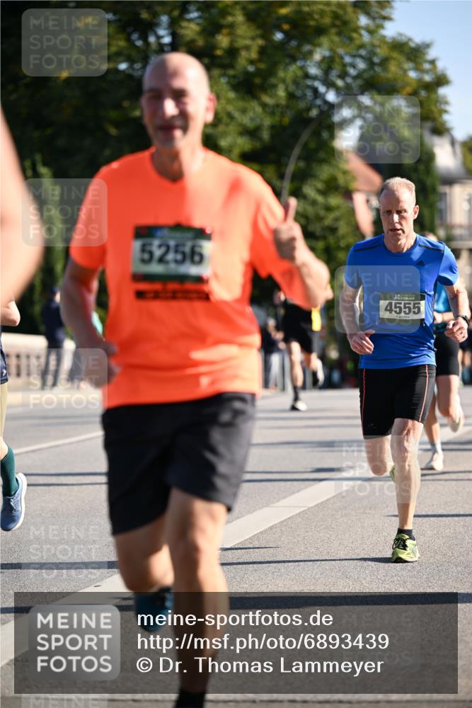 01.09.2024 - BARMER Alsterlauf Dr. Thomas Lammeyer http://msf.ph/oto/6893439 01.09.2024 09:27:34 Laufen 5256, 4555 meine-sportfotos.de