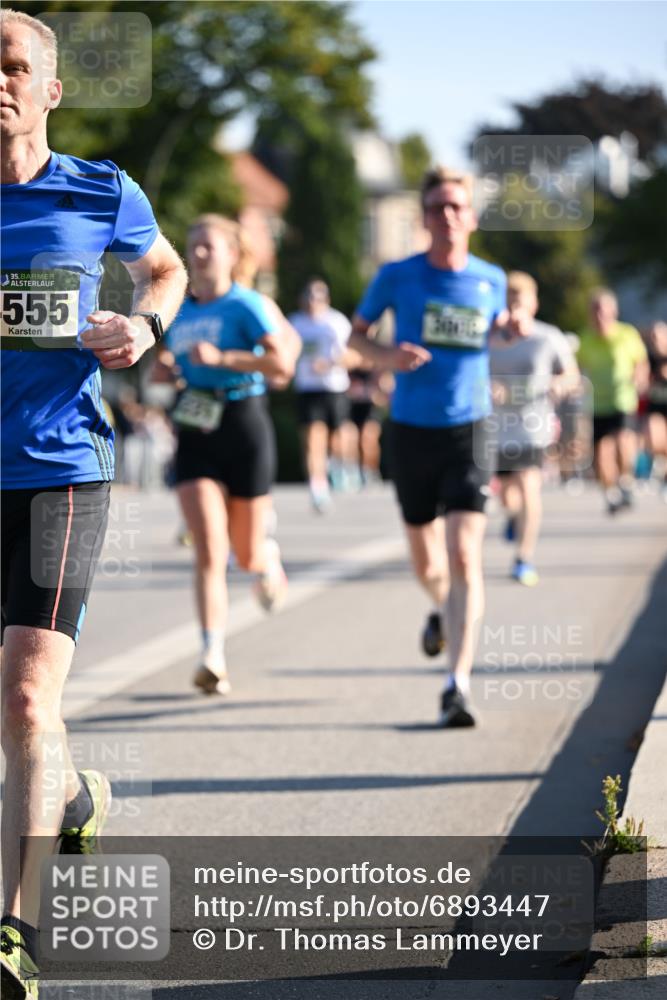 01.09.2024 - BARMER Alsterlauf Dr. Thomas Lammeyer http://msf.ph/oto/6893447 01.09.2024 09:27:35 Laufen 35, 555 meine-sportfotos.de