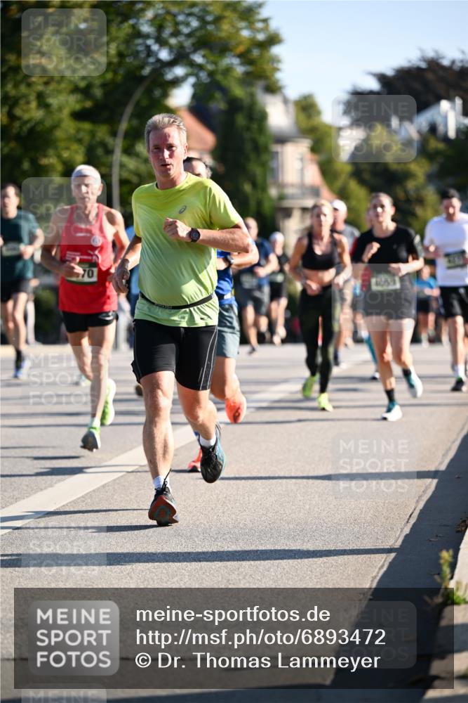 01.09.2024 - BARMER Alsterlauf Dr. Thomas Lammeyer http://msf.ph/oto/6893472 01.09.2024 09:27:39 Laufen  meine-sportfotos.de
