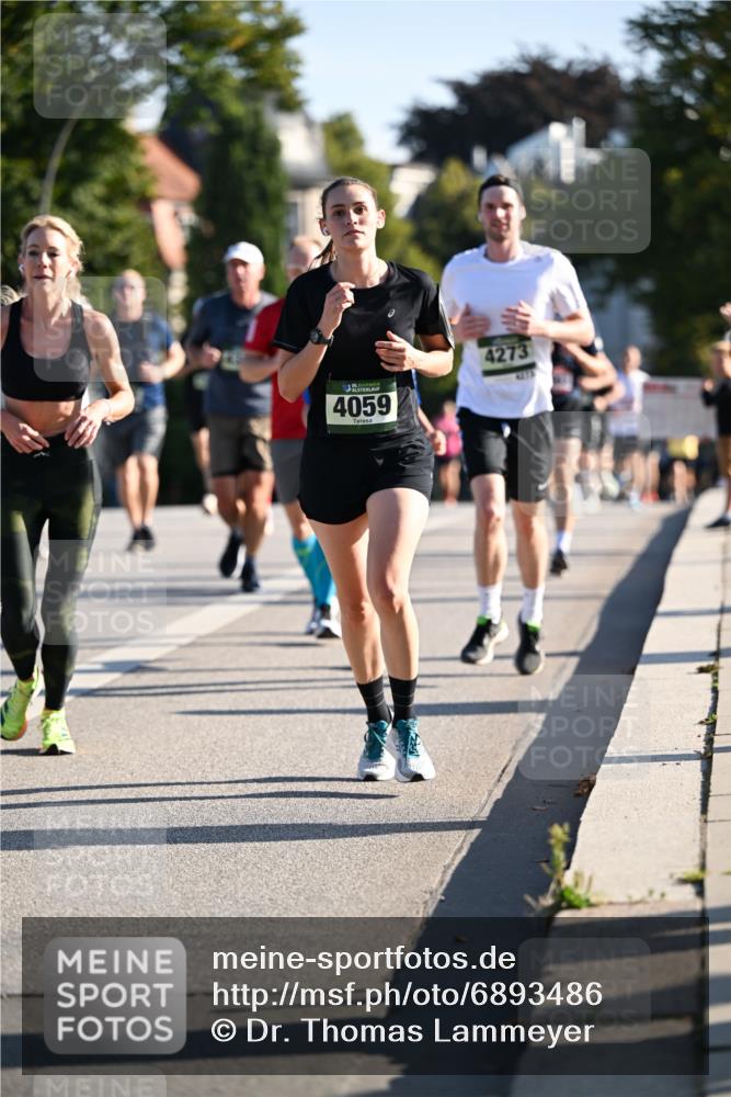 01.09.2024 - BARMER Alsterlauf Dr. Thomas Lammeyer http://msf.ph/oto/6893486 01.09.2024 09:27:42 Laufen 4059, 4273 meine-sportfotos.de
