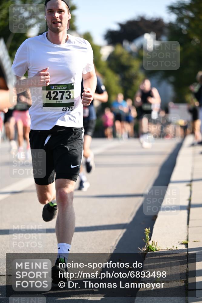 01.09.2024 - BARMER Alsterlauf Dr. Thomas Lammeyer http://msf.ph/oto/6893498 01.09.2024 09:27:44 Laufen 35, 4273, 4273 meine-sportfotos.de