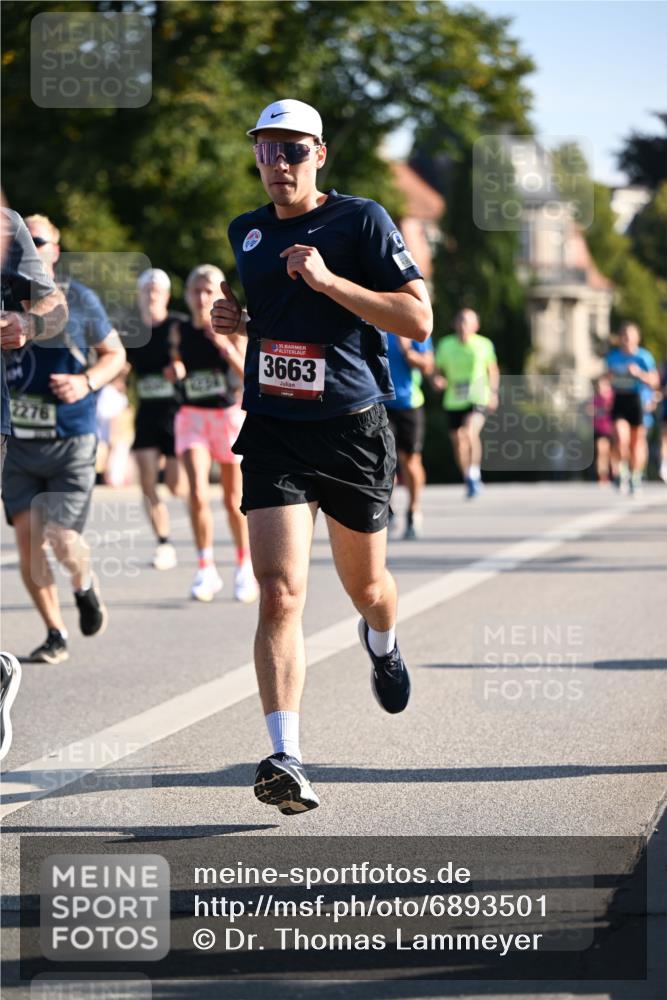 01.09.2024 - BARMER Alsterlauf Dr. Thomas Lammeyer http://msf.ph/oto/6893501 01.09.2024 09:27:45 Laufen 2276, 35, 3663 meine-sportfotos.de
