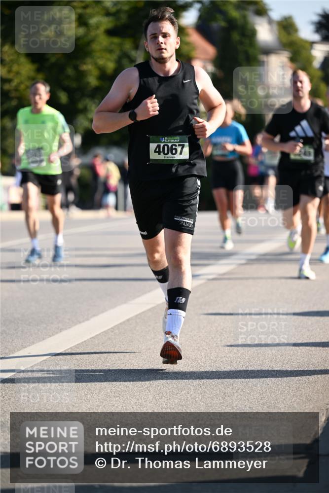 01.09.2024 - BARMER Alsterlauf Dr. Thomas Lammeyer http://msf.ph/oto/6893528 01.09.2024 09:27:49 Laufen 35, 4067 meine-sportfotos.de