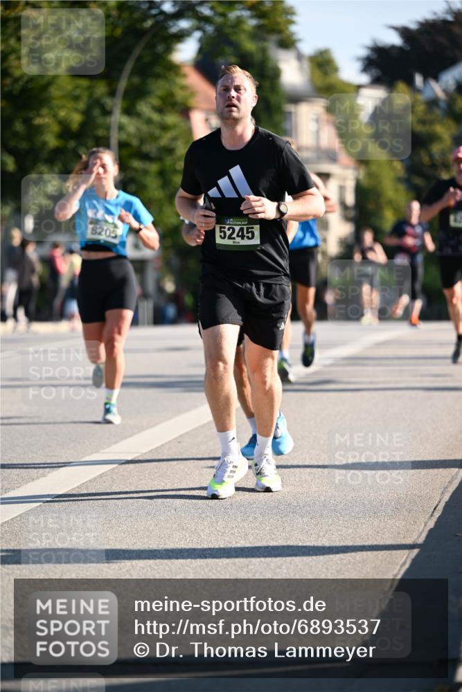 01.09.2024 - BARMER Alsterlauf Dr. Thomas Lammeyer http://msf.ph/oto/6893537 01.09.2024 09:27:50 Laufen 8205, 5245 meine-sportfotos.de