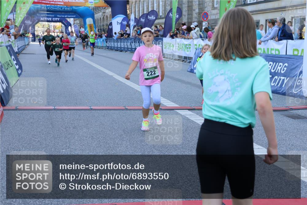 01.09.2024 - BARMER Alsterlauf Strokosch-Dieckow http://msf.ph/oto/6893550 01.09.2024 10:53:44 Ziel 187, 222, 250, 282, 283, 288, 329, 385 meine-sportfotos.de