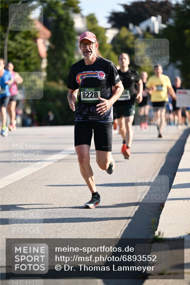 01.09.2024 - BARMER Alsterlauf Dr. Thomas Lammeyer http://msf.ph/oto/6893552 01.09.2024 09:27:53 Laufen 35, 8228 meine-sportfotos.de