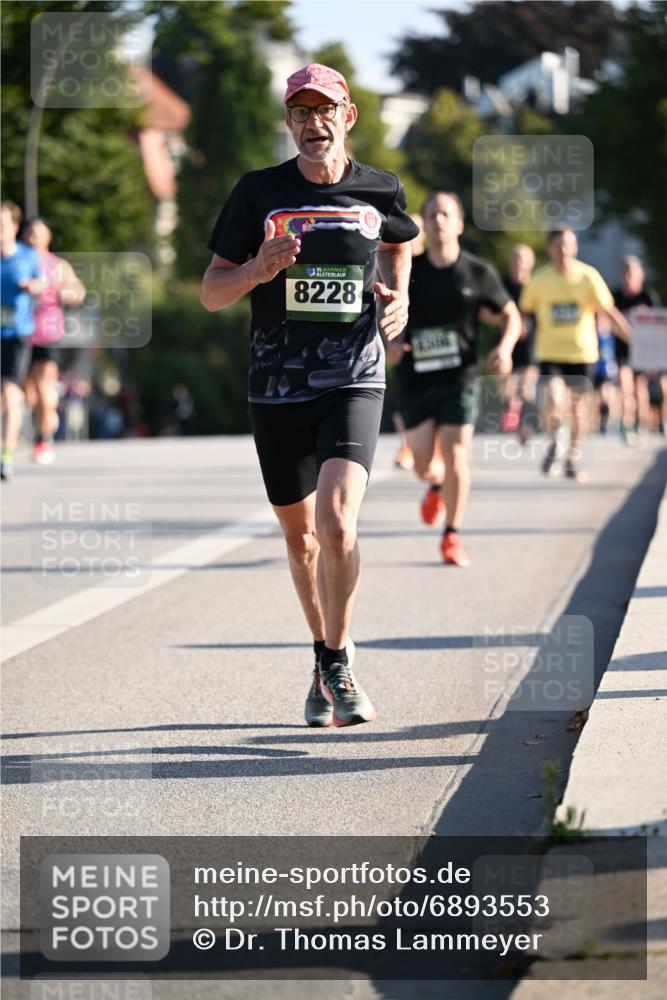 01.09.2024 - BARMER Alsterlauf Dr. Thomas Lammeyer http://msf.ph/oto/6893553 01.09.2024 09:27:53 Laufen 35, 8228 meine-sportfotos.de