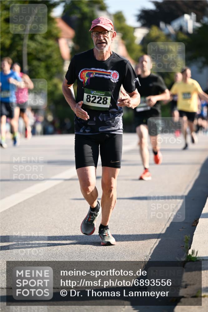 01.09.2024 - BARMER Alsterlauf Dr. Thomas Lammeyer http://msf.ph/oto/6893556 01.09.2024 09:27:53 Laufen 35, 8228 meine-sportfotos.de