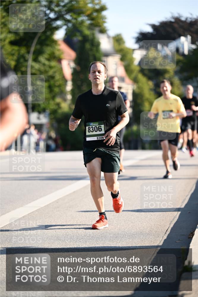 01.09.2024 - BARMER Alsterlauf Dr. Thomas Lammeyer http://msf.ph/oto/6893564 01.09.2024 09:27:55 Laufen 8306, 8306 meine-sportfotos.de