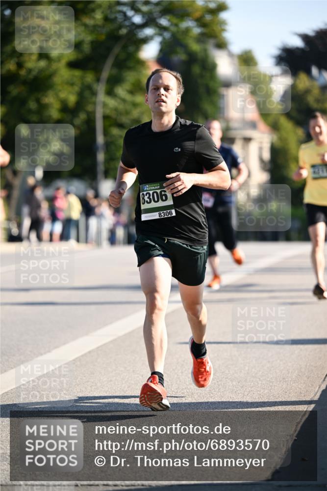 01.09.2024 - BARMER Alsterlauf Dr. Thomas Lammeyer http://msf.ph/oto/6893570 01.09.2024 09:27:55 Laufen 35, 8306, 8306 meine-sportfotos.de